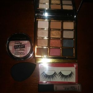 Gorgeous make up bundle👄❤